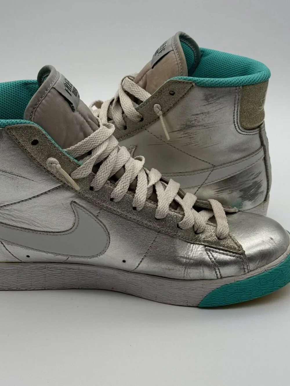 Nike Blazer High Freeze Queens Metallic Silver Sneakers Women's 8.5